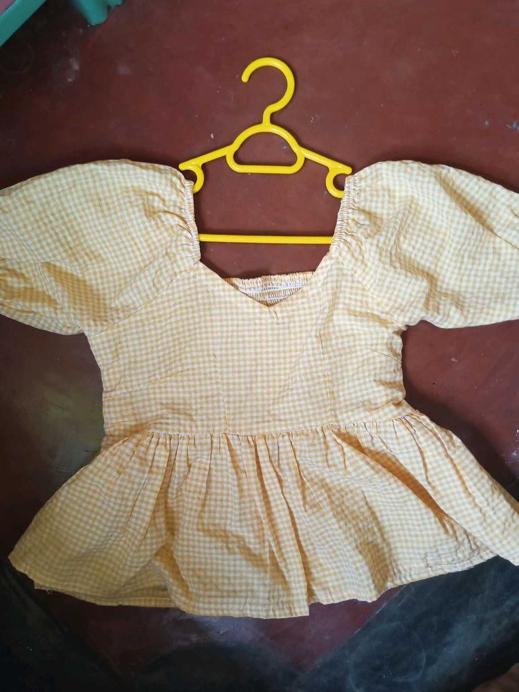 Cute Yellow peplum Puff Sleeve Top