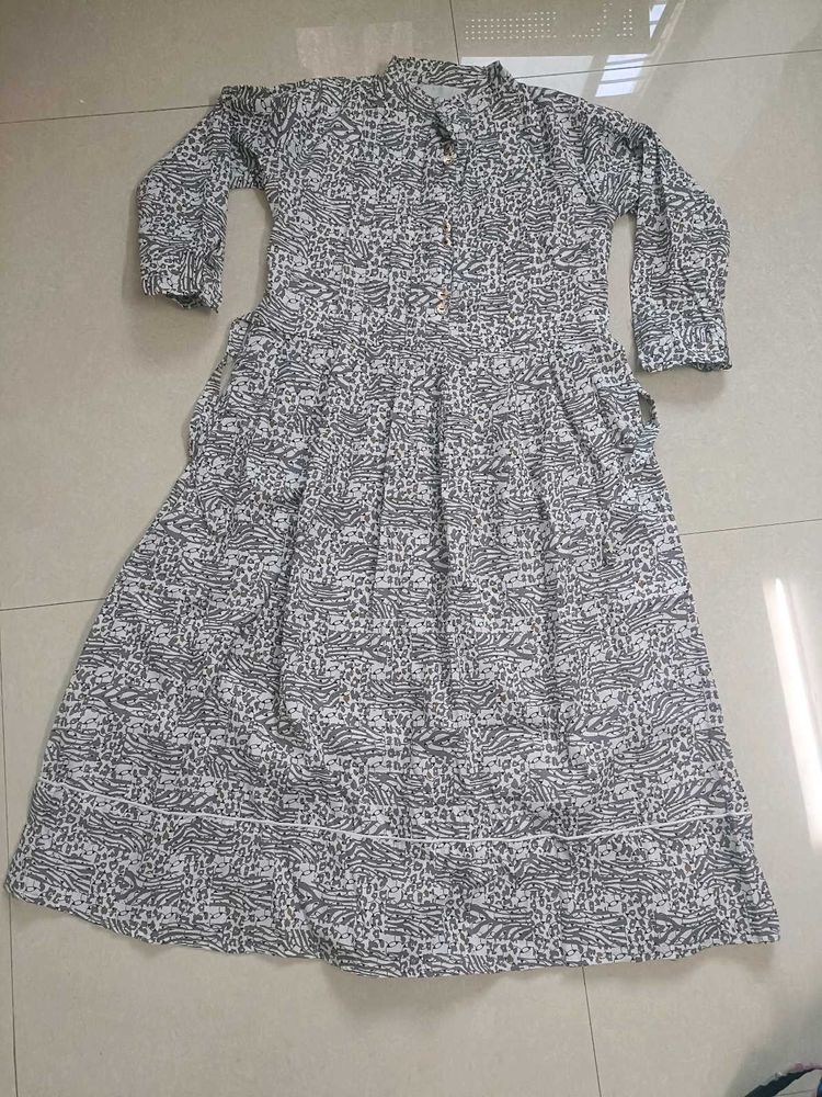 Grey &amp; White Printed Maxi Dress