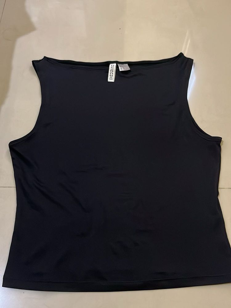 Black Sleeveless Boat Neck Top