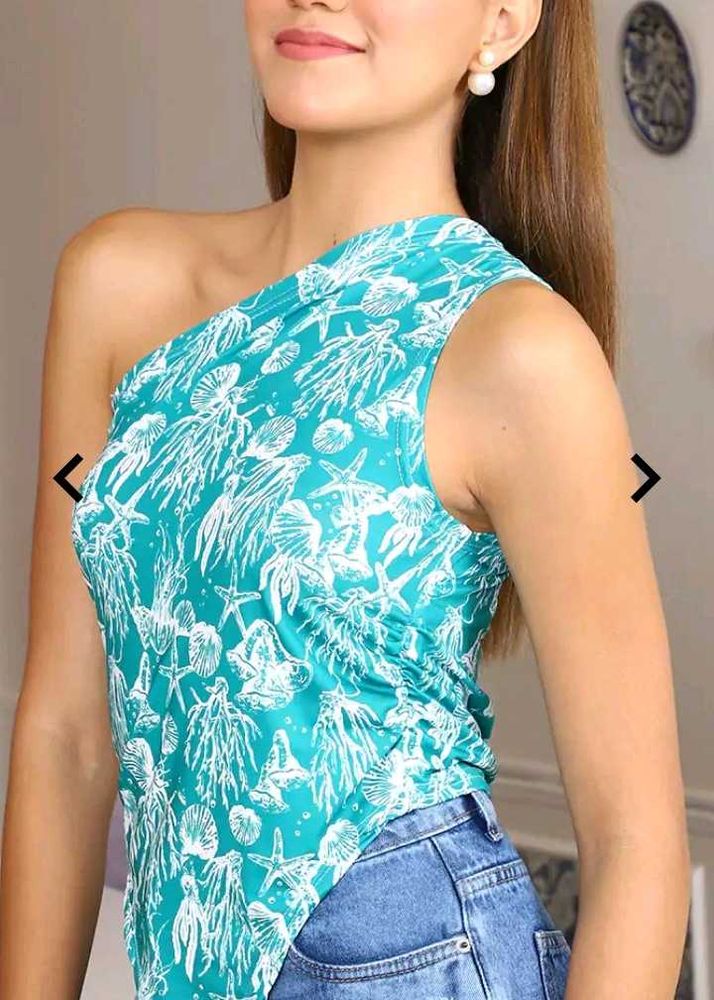 Shein Stylish One-Shoulder Print Top