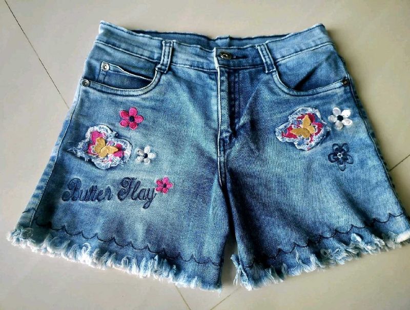 Cute Denim Shorts with Butterfly Embroidery