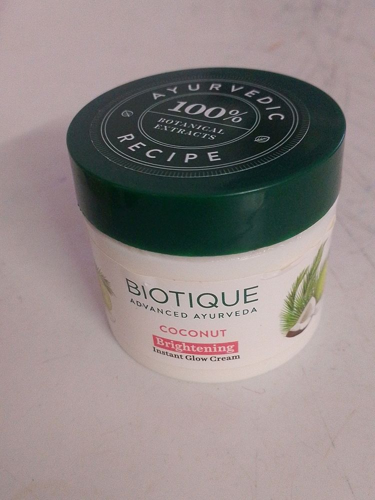 BIOTIQUE  Coconut Brightening Instant Glow Cream