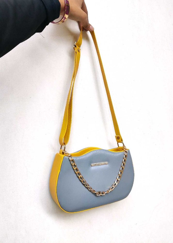 Stylish Two-Tone Shoulder Bag