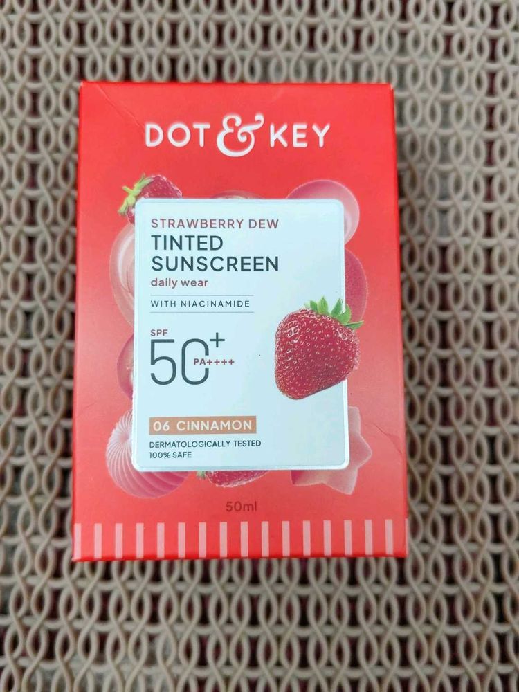 Dot &amp; Key Strawberry Dew Tinted Sunscreen