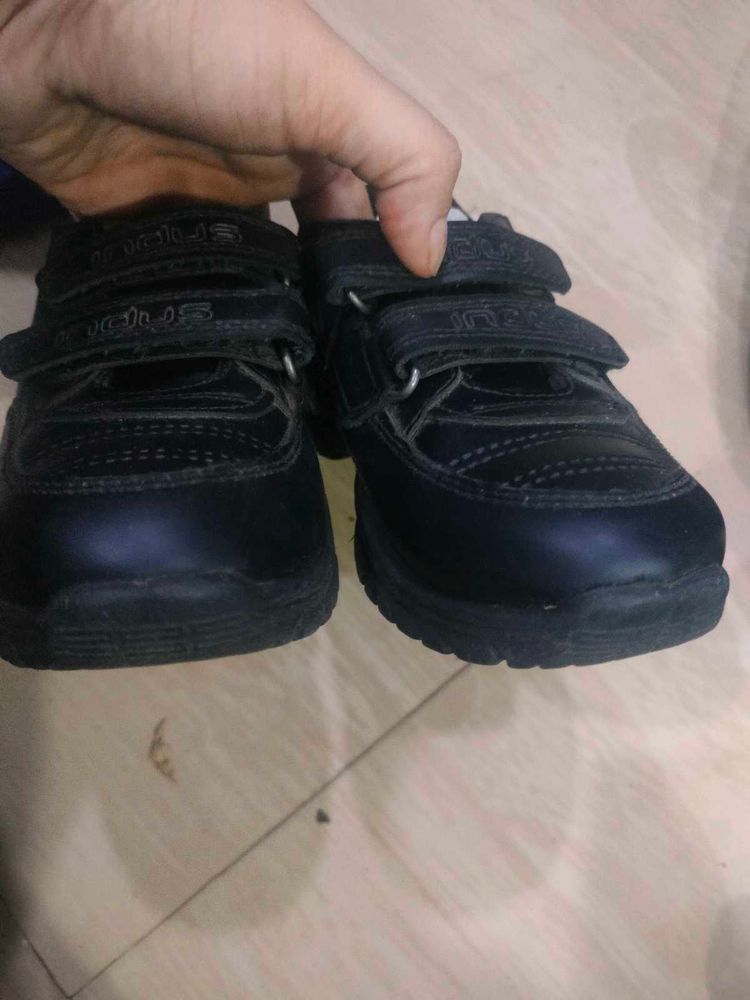 Kids Blackschool shoes 3 to 5 yrs 11 numbe
