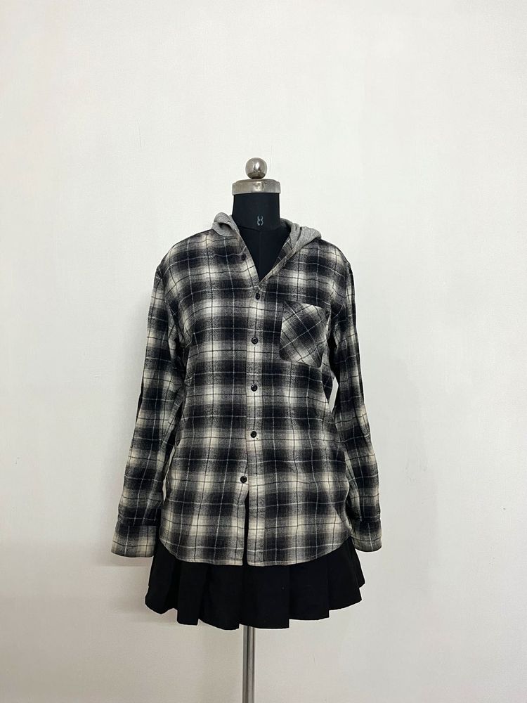 Uniqlo Button-up shirt