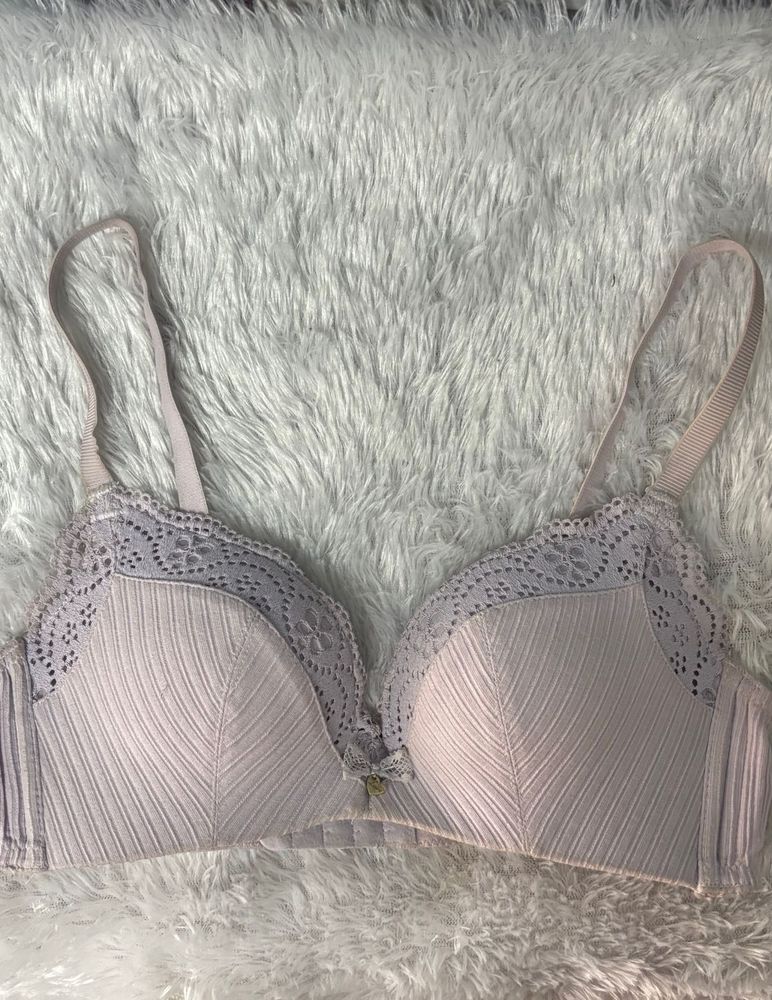 Lightly Padded Lace Trim Bra