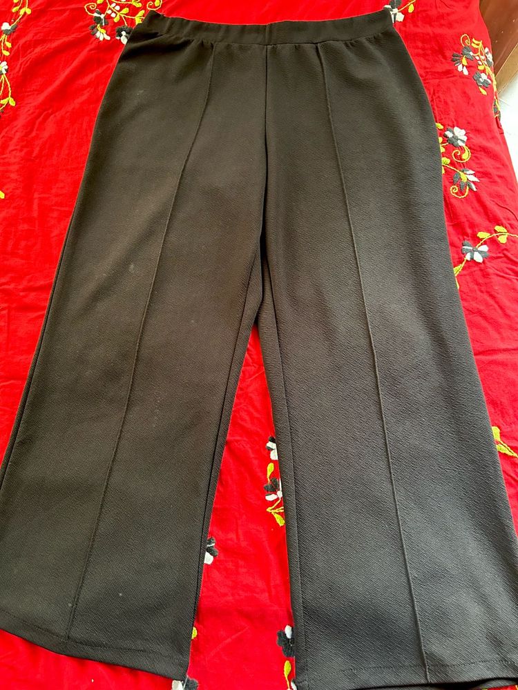 Stylish Black Wide-Leg Pants