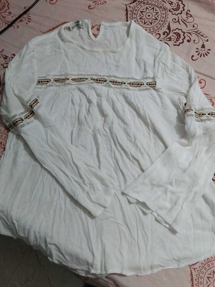 White Embroidered Kurta