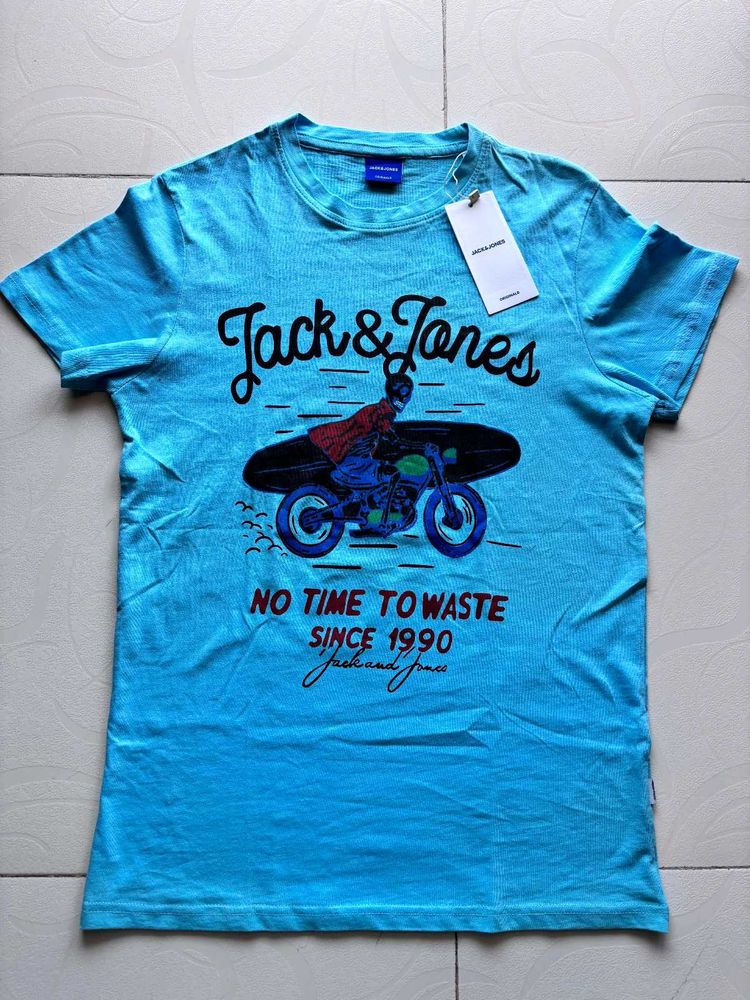 Jack &amp; Jones "No Time To Waste" Graphic T-Shirt