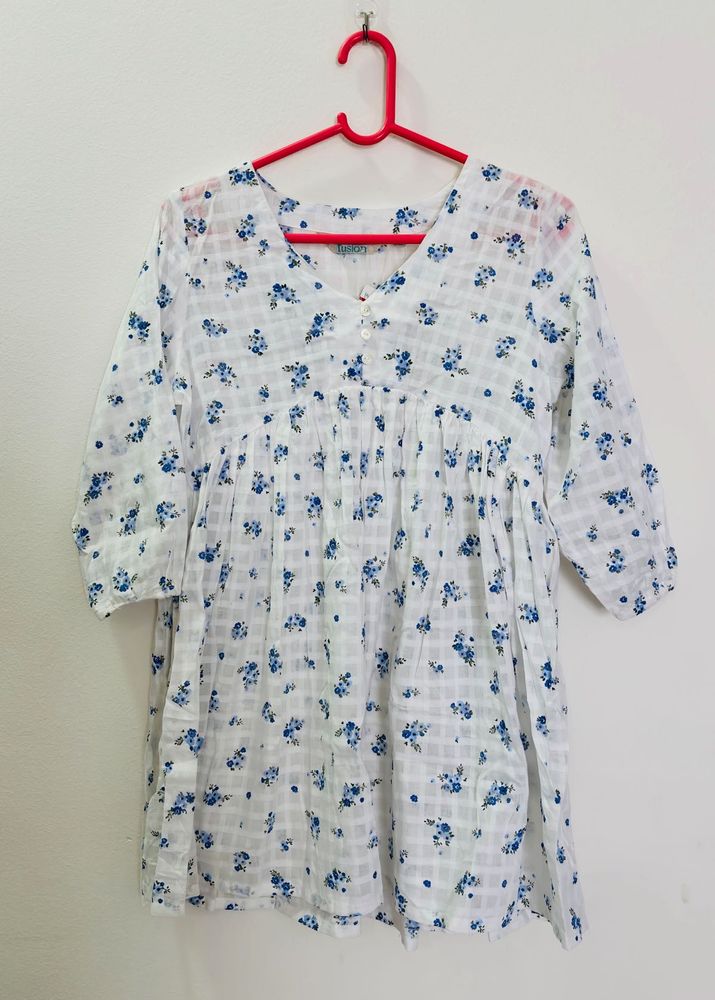 Chic White Floral Kurta
