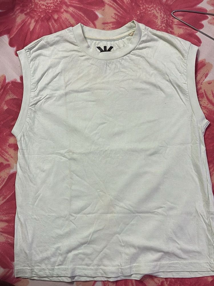 Sleeveless T-Shirt