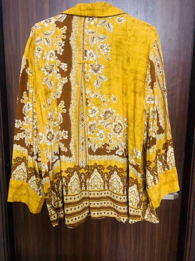 Westside Gia Curve Top