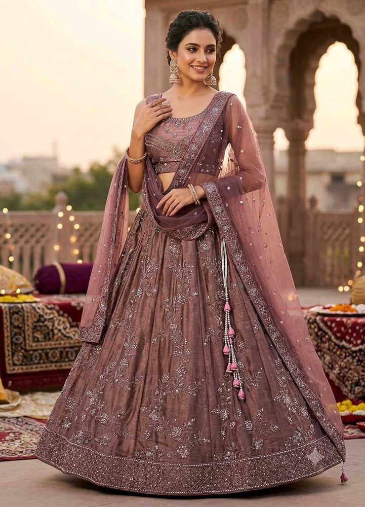 💜Embellished Lavender Silk Lehnga Set💜