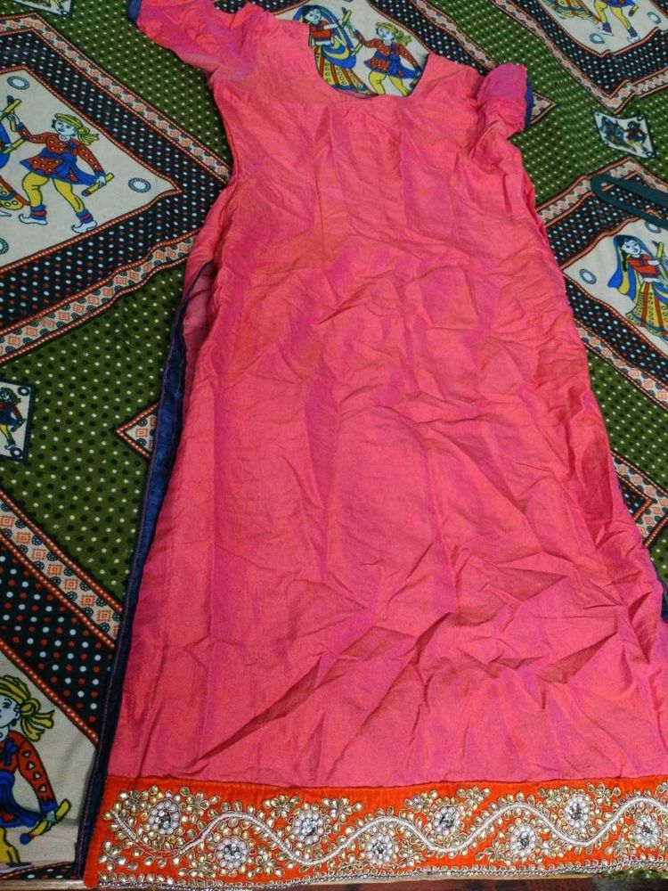 Beautiful Pink Kurta with Embellished Border