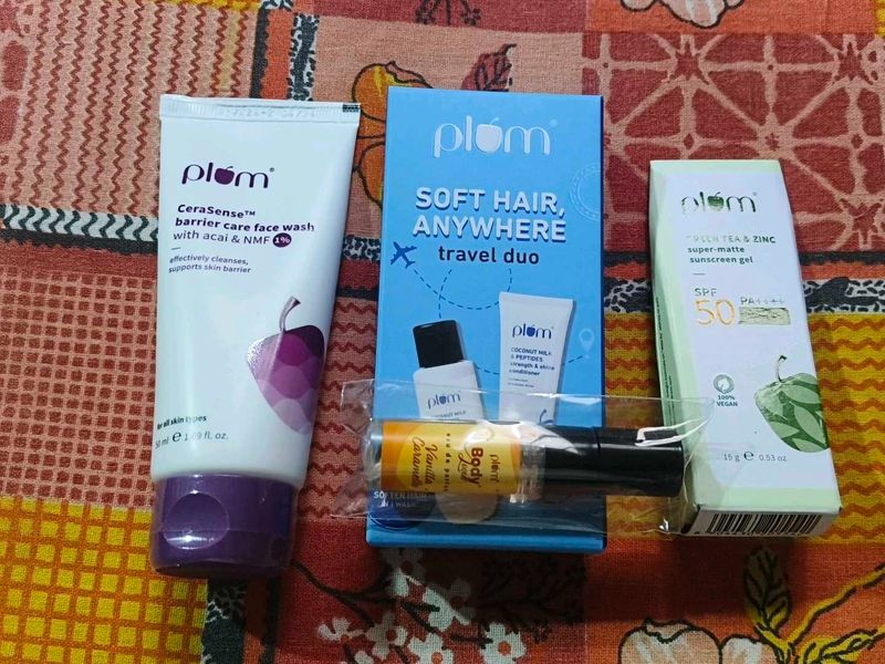 Plum skincare products. Offer 🔥🔥