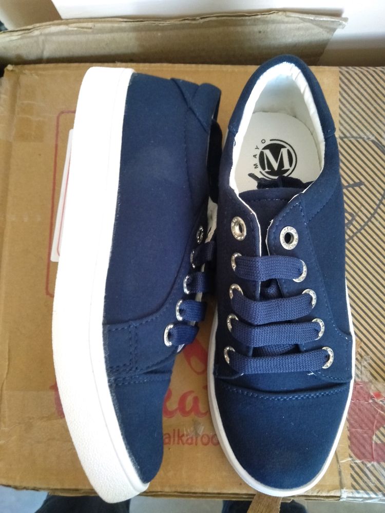 Canvas Shoes For Girls