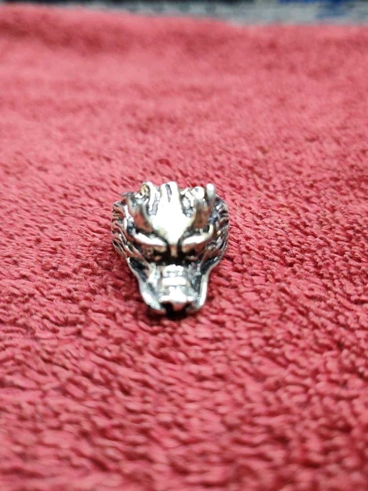 Wolf Head Ring