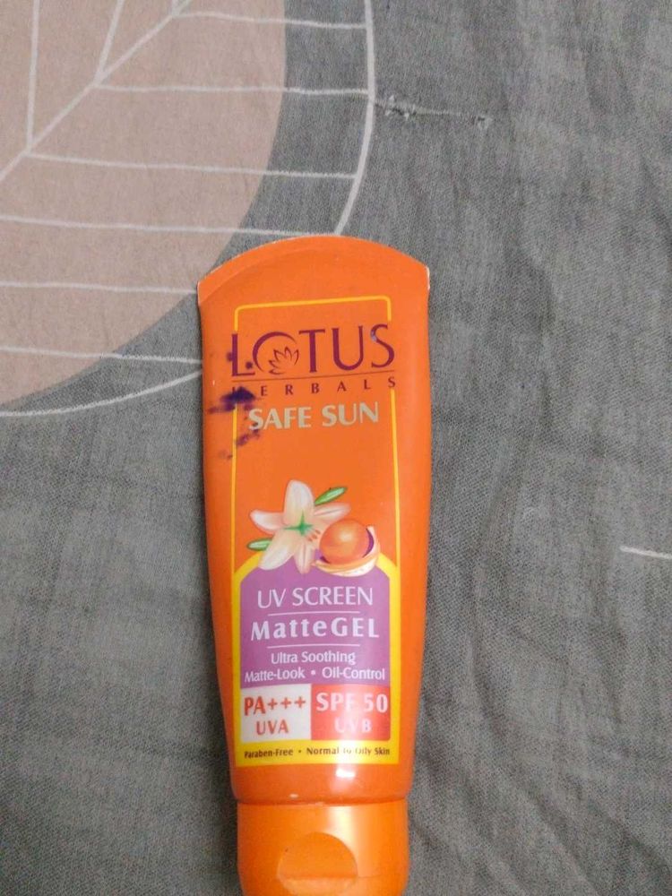 Lotus Herbals Sunscreen SPF 50