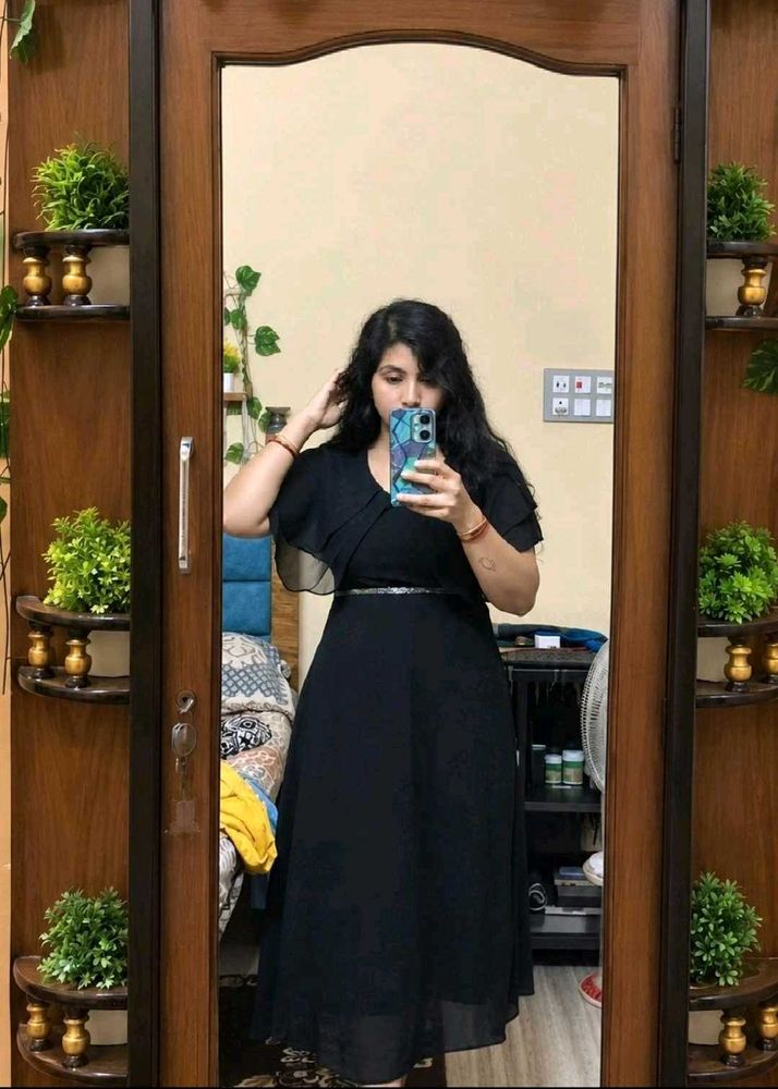 one time used Elegant Black Midi Dress