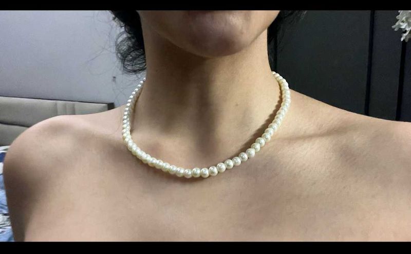 Elegant Pearl Necklace