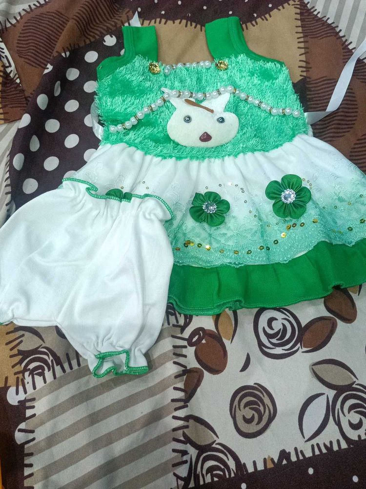 Adorable Baby Girls Dress with Bloomers