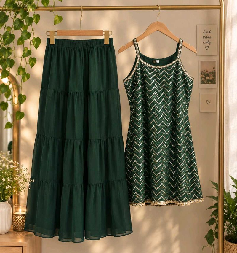 Elegant Green Tiered Skirt Set