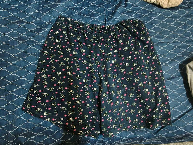Cute Floral Shorts