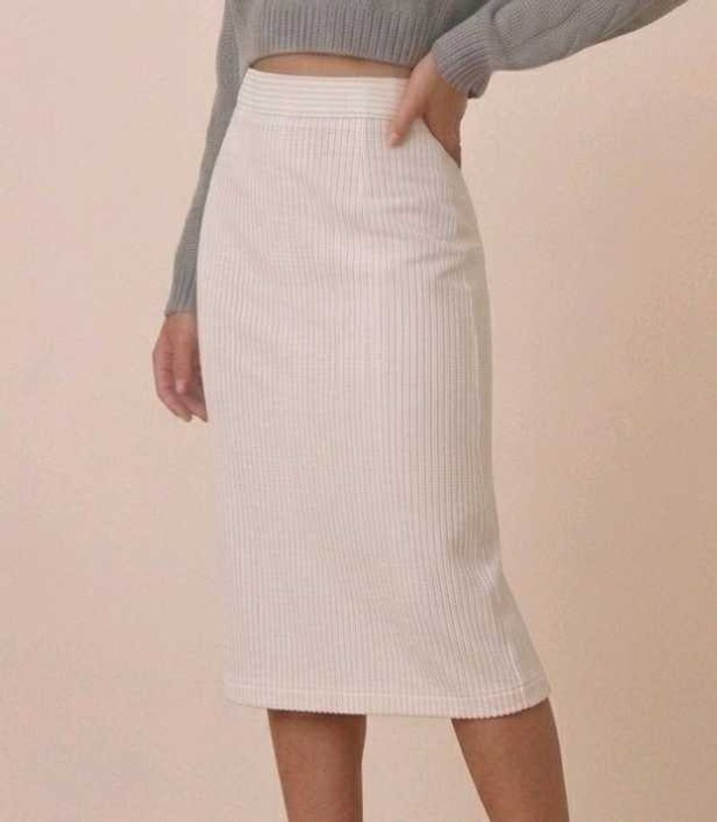 🤍✈️Made In KOREA Ribbed White A-Line Skir