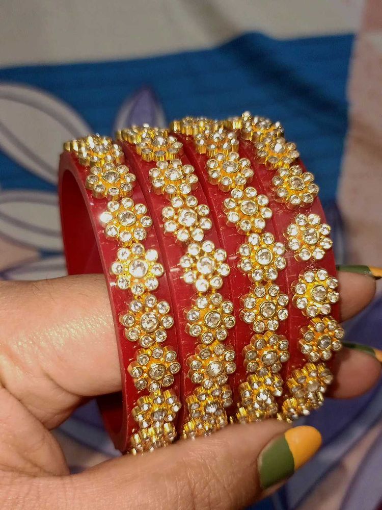 4 Red Bangles &amp; 2 Pink Bangle