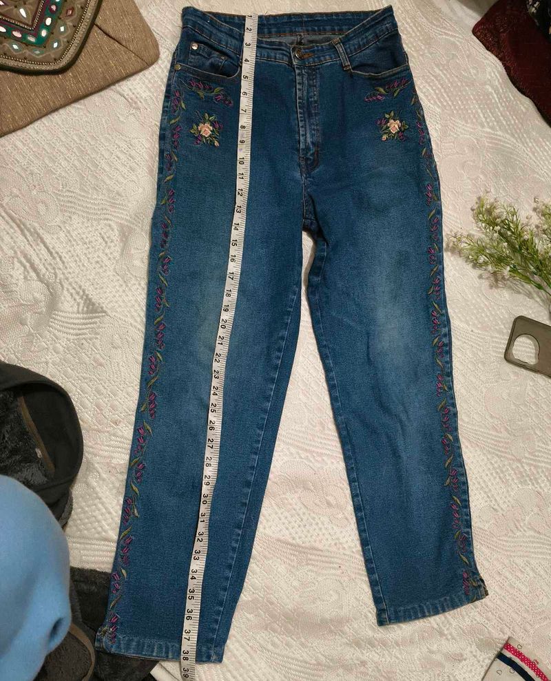 Very Beautiful Embroidery Jeans With Purse