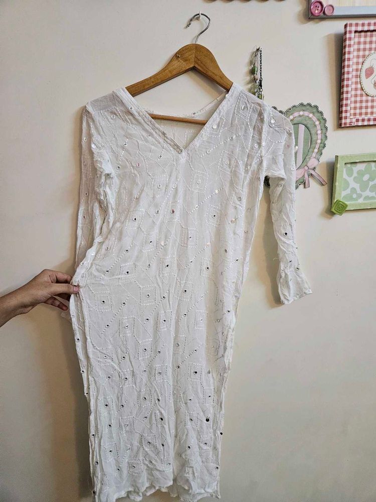White Chikankari Kurta with Mirror Work