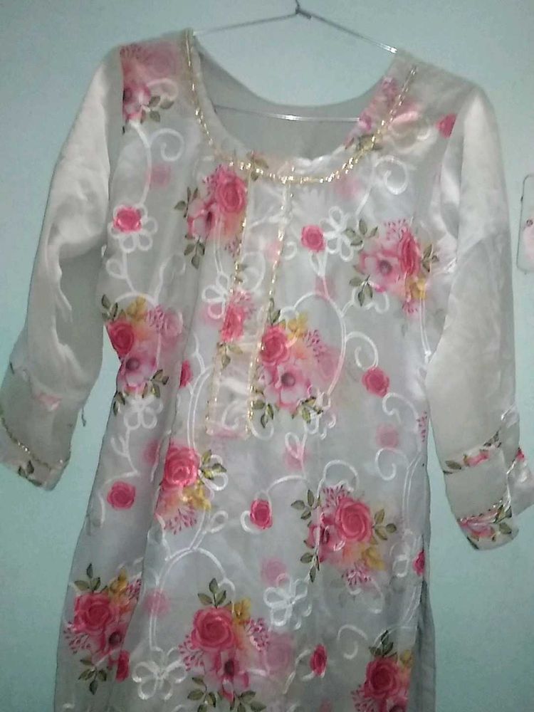 Floral pakistani Print Organza Kurta