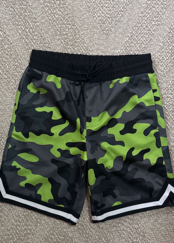 Forever 21 Camo Print Casual Shorts
