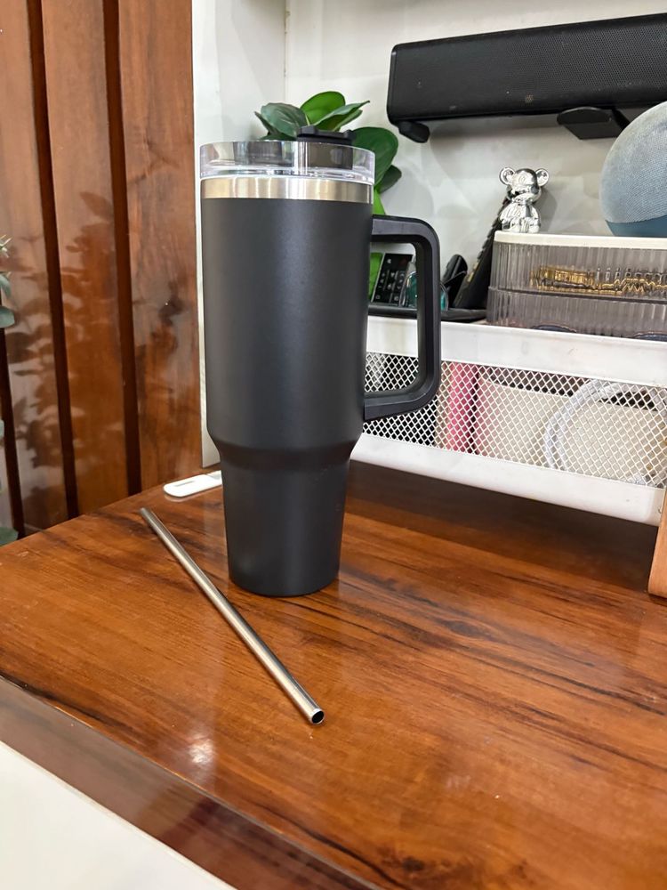 Large Insulated Tumbler with Handle