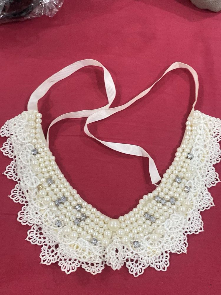 White Pearl Neckpiece