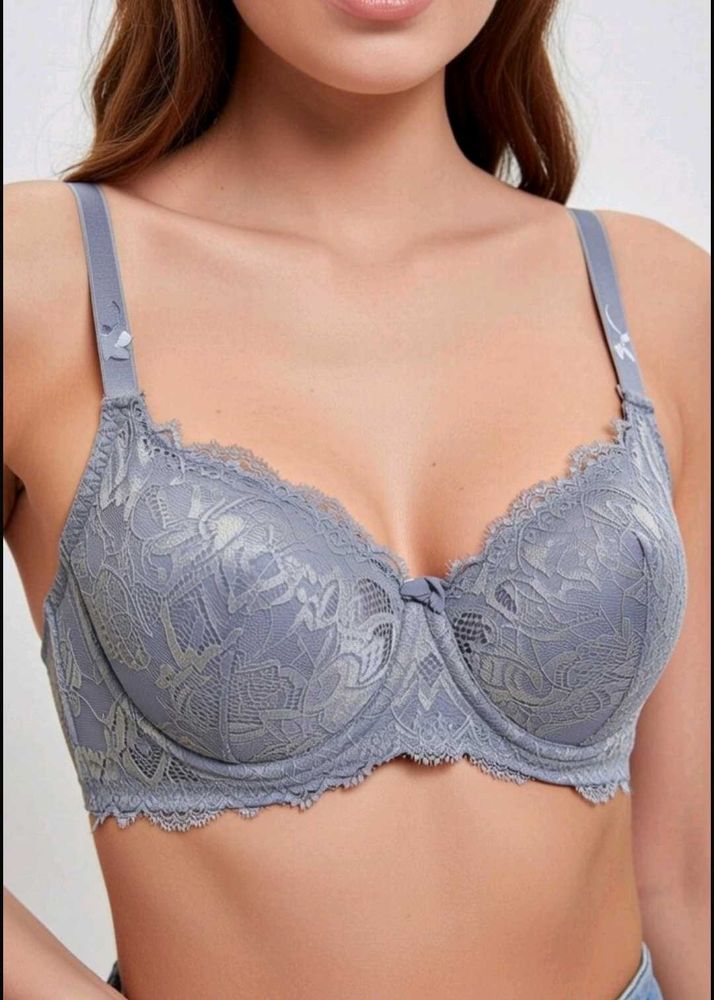 Lace Detail B
