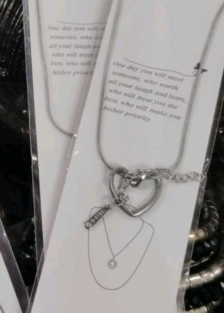 silver elegant heart shape pendant