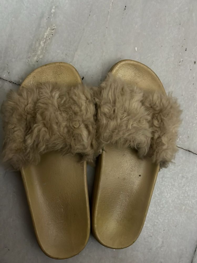 Ginger Fuzzy Beige Slide Sandals