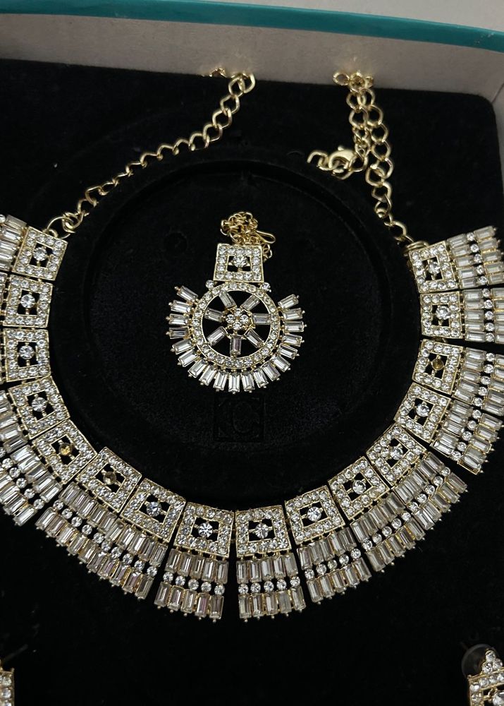 Stunning  Necklace Set