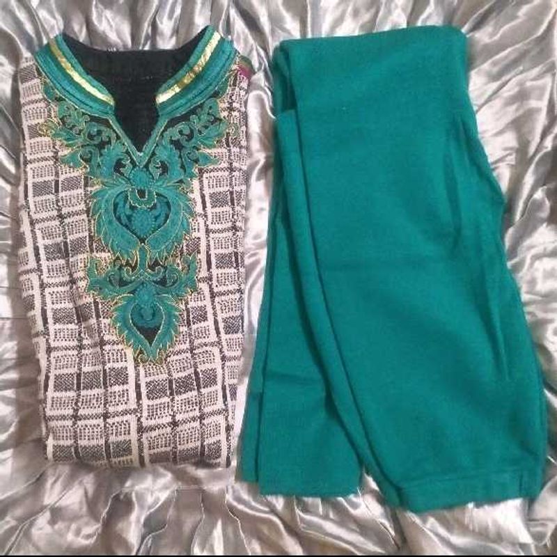 Embroidered Woollen Kurta Set