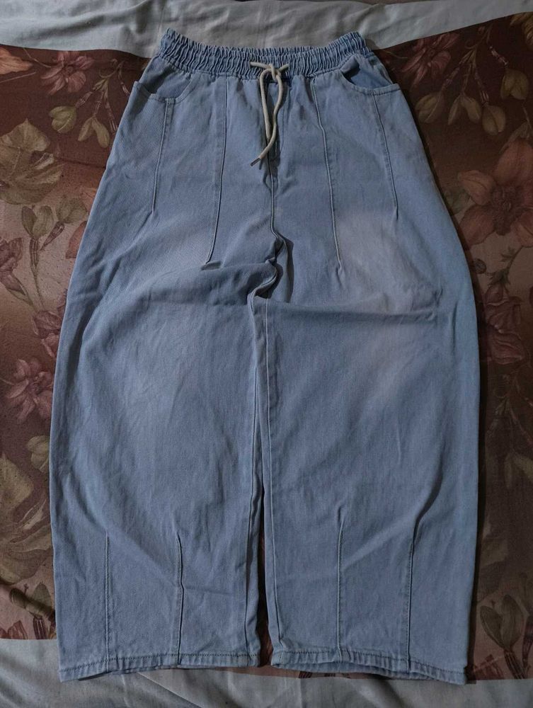 barrel fit jeans / baggy