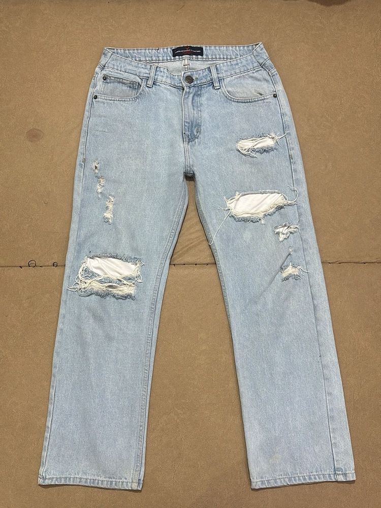 American eagle Light Wash Ripped Jeans
