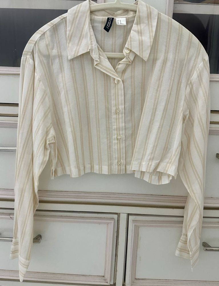 H&amp;M Striped Cropped Shirt