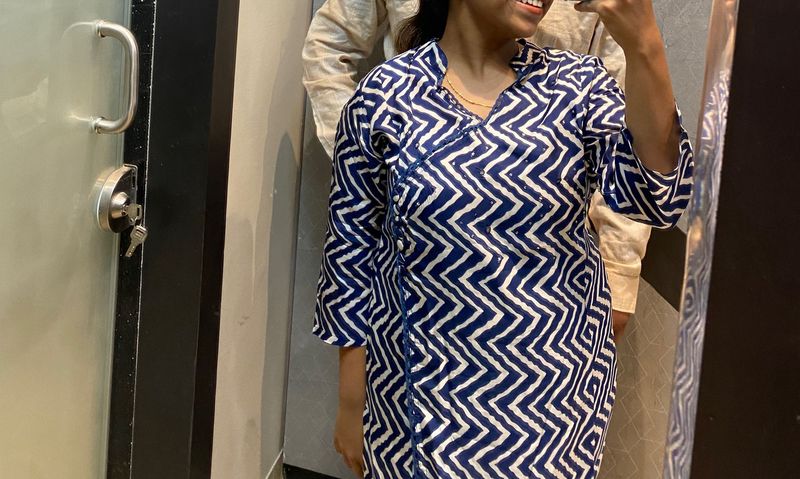 Stylish Blue &amp; White Printed Kurta