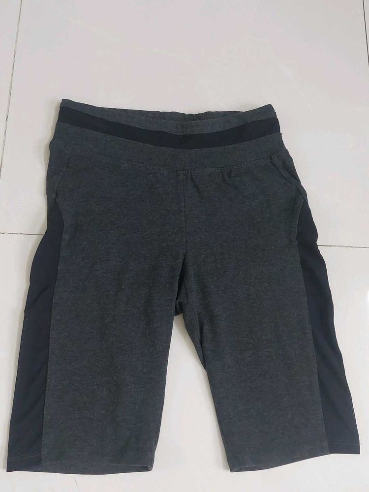 decathlon Women's Grey gym shorts with me