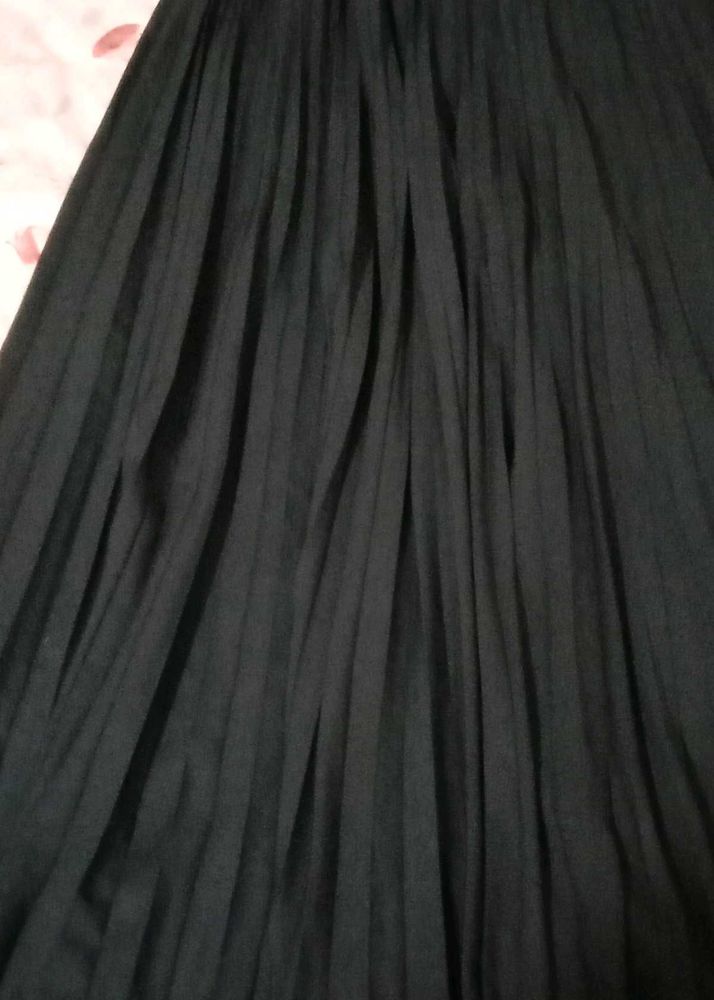 Elegant Pleated Skirt