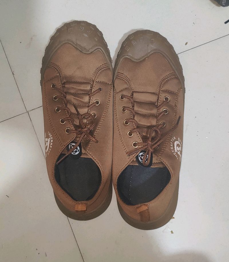 Men's Casual Shoes. Unused. No Offered Coins.