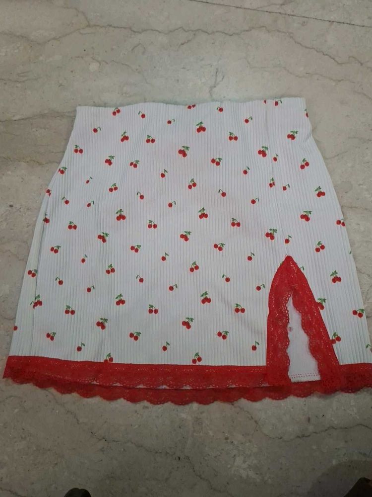 H&amp;m cherry print skirt with lace detailing