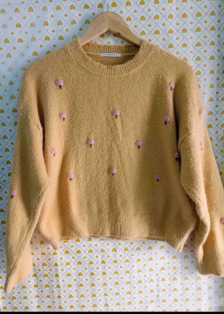 Pinterest inspired 💛 Pullover
